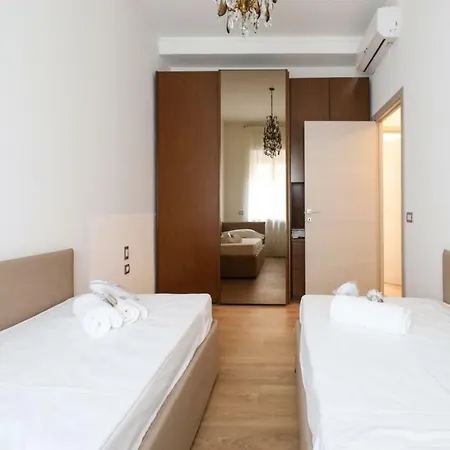Suitelowcost Sforza Apartmán *