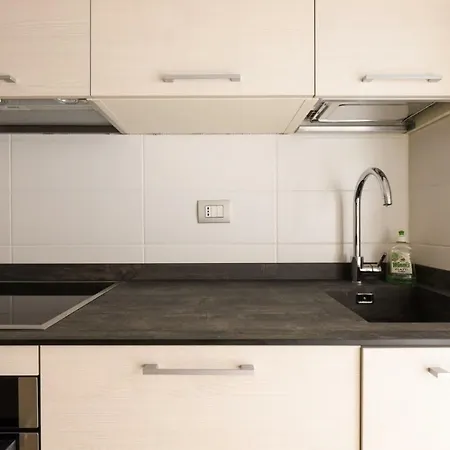 Suitelowcost Sforza Apartmán *