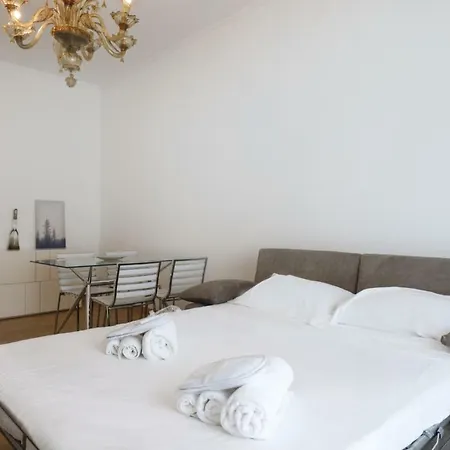 Suitelowcost Sforza Milán