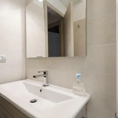 Suitelowcost Sforza Apartmán *